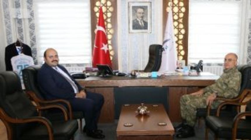 T&uuml;mgeneral &Ouml;zoğlu&rsquo;ndan, Başkan Orhan&rsquo;a Ziyaret