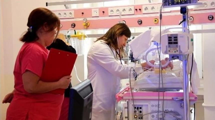 Sinop&rsquo;ta Yenidoğan Yoğun Bakım &Uuml;nitesi A&ccedil;ıldı