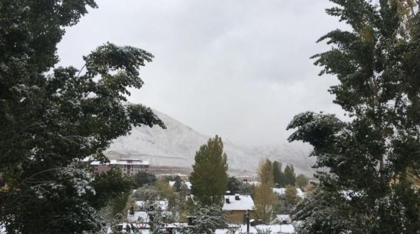 Bitlis&rsquo;te Kar Yağışı