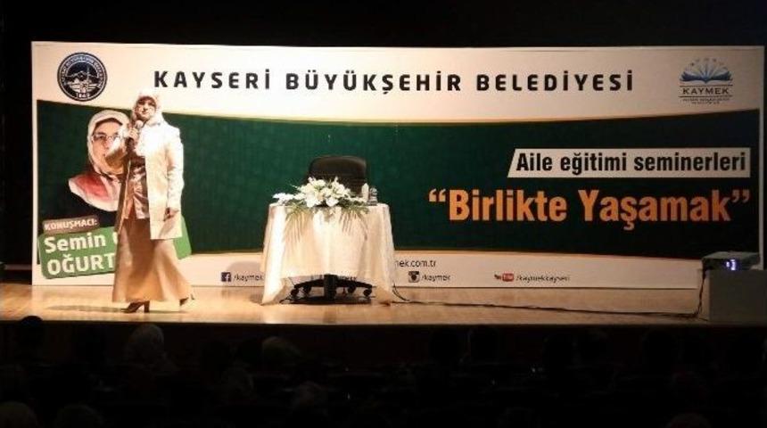 Huzurlu Aileler İ&ccedil;in Seminerler S&uuml;r&uuml;yor