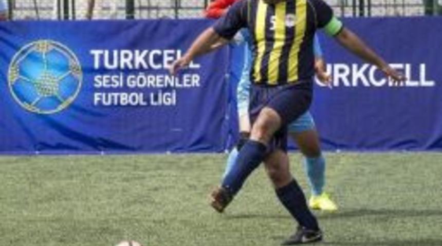 Turkcell Sesi G&ouml;renler Ligi&rsquo;nde, &Ccedil;ağdaş G&ouml;rmeyenler Zirve Takibinde