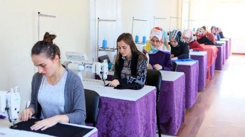 Bu Kurslar Meslek Sahibi Yapıyor