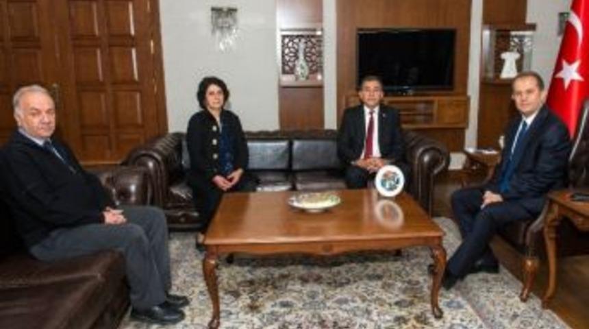 Kızılay Heyetinden Vali Taşyapan&rsquo;a Ziyaret