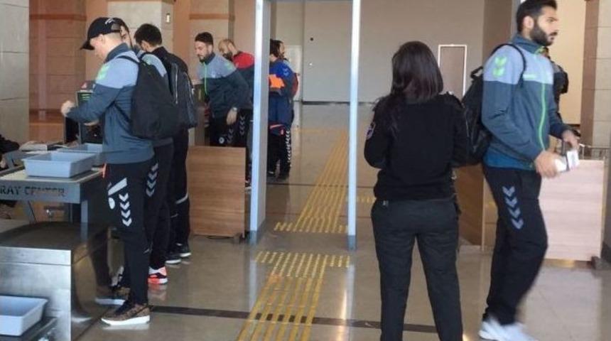 Konyaspor Portekiz&rsquo;e Gitti