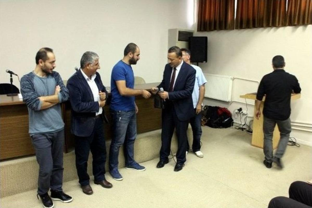 Usta Kurguculardan &Uuml;niversite &Ouml;ğrencilerine Tavsiyeler