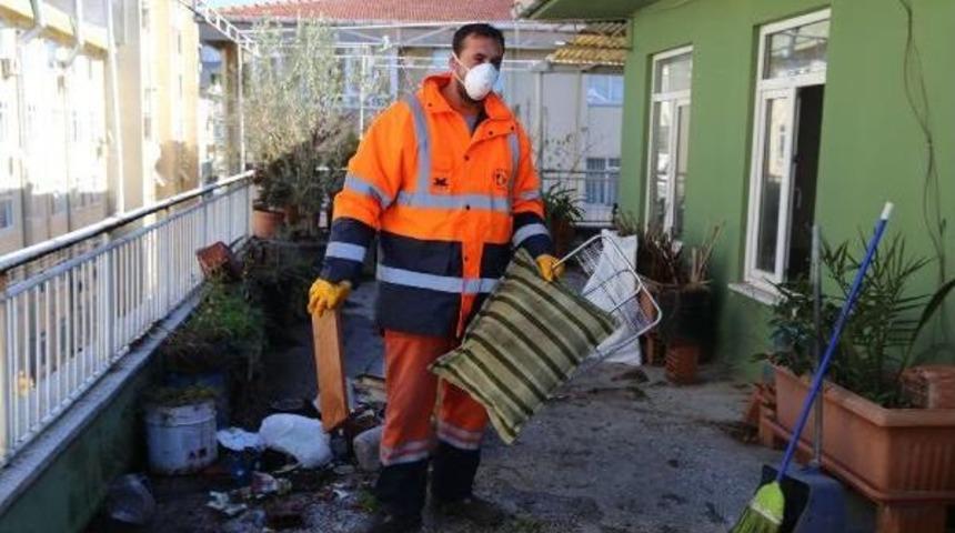 Evden 1 Kamyon Dolusu &Ccedil;&ouml;p &Ccedil;ıktı