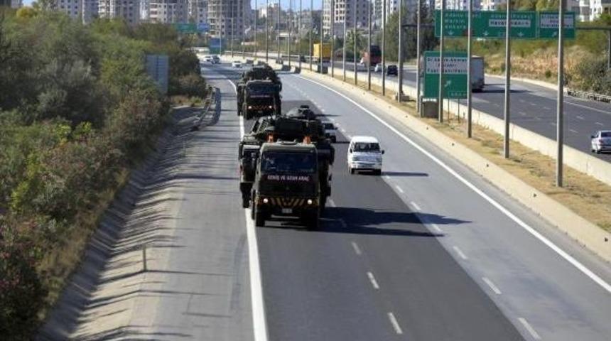 Tank Konvoyu Silopi Yolunda (2)