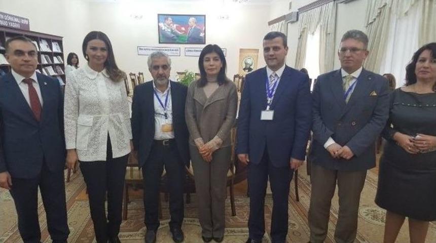 Bak&uuml;&rsquo;de Hoca Ahmed Yesevi Sempozyumu