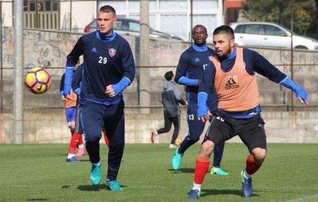 Karab&uuml;kspor Hakemlerden Şikayet&ccedil;i 1