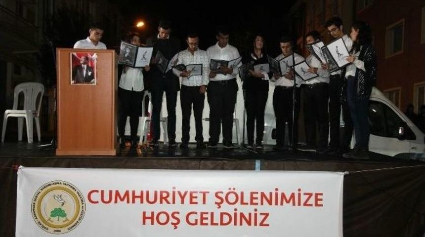 Başkan Kurt: "cumhuriyet Coşkusu Protokolde Kalmamalı"