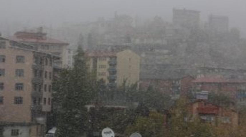 Hakkari&rsquo;de Kar Yağışı