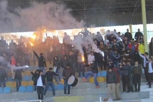 Siirt Botang&uuml;c&uuml;por Y&ouml;neticileri Dostluk Ma&ccedil;ında Kurban Kesti 2