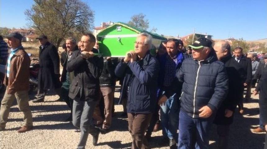 Rekt&ouml;r Kaplan&rsquo;ın Annesi Defnedildi