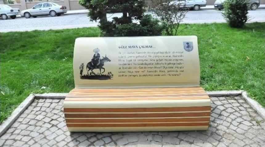 Akşehir Belediyesi&rsquo;nden G&uuml;lmece Parkı&rsquo;na Fıkra Anlatan Banklar