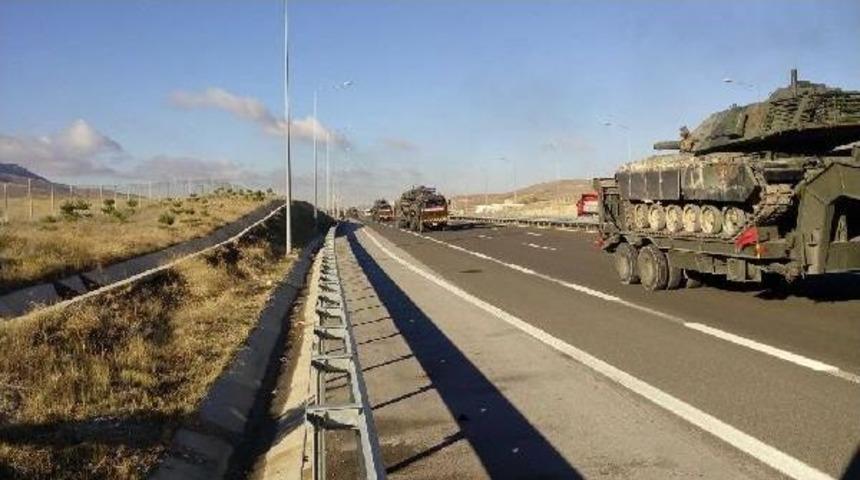 Tank Bölüğünün Gaziantep'e Intikali Başladı