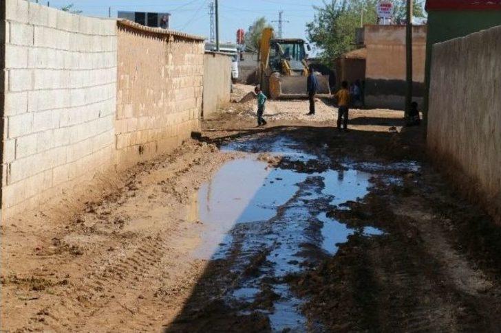 Öğrencilerin Ayağına Artık Çamur Bulaşmayacak G1