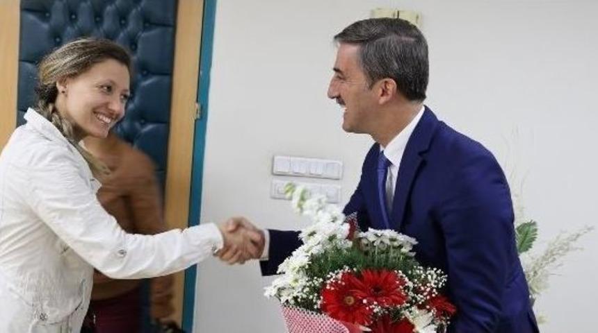 Turgutlu&rsquo;da Eğitimcilerden Başkan Şirin&rsquo;e Hizmet Teşekk&uuml;r&uuml;