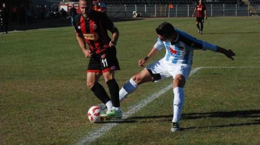 &Ccedil;orum Belediyespor - Karacabey Birlikspor : 4 - 2