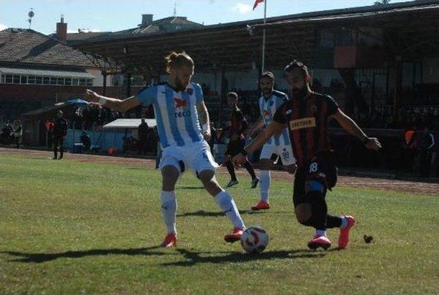 Çorum Belediyespor - Karacabey Birlikspor : 4 - 2