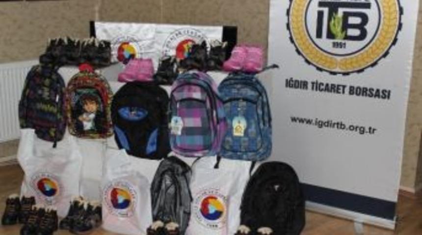 Iğdır Ticaret Borsasından İhtiya&ccedil; Sahibi &Ouml;ğrencilere Yardım