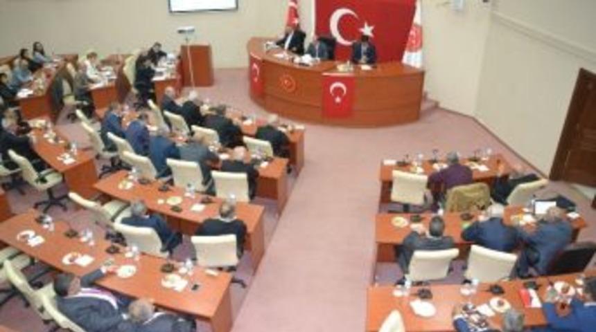 Isparta&rsquo;nın B&uuml;t&ccedil;esi 90 Milyon Lira