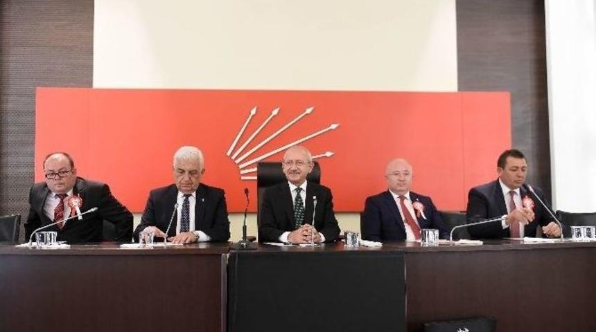 Kılı&ccedil;daroğlu, Menteşeli Muhtarlarla G&ouml;r&uuml;şt&uuml;