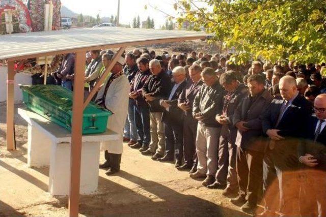 Temizlik Işçisi Son Yolculuğuna Uğurlandı