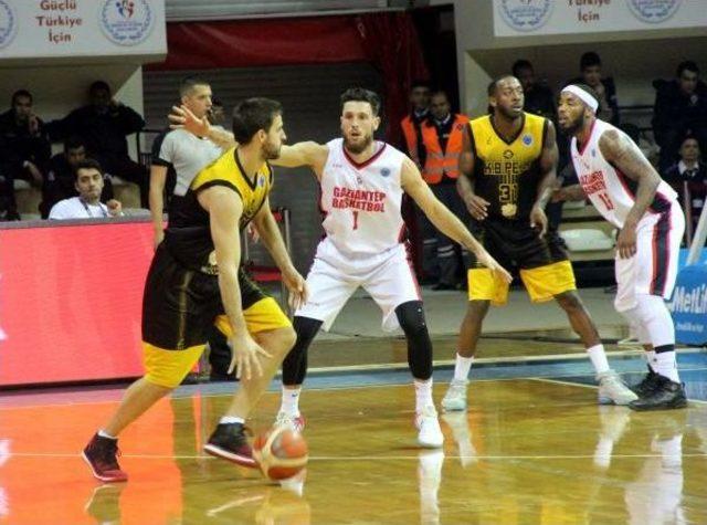 Gaziantep Basketbol-Kb Peja: 74-56 (Avrupa Kupası)