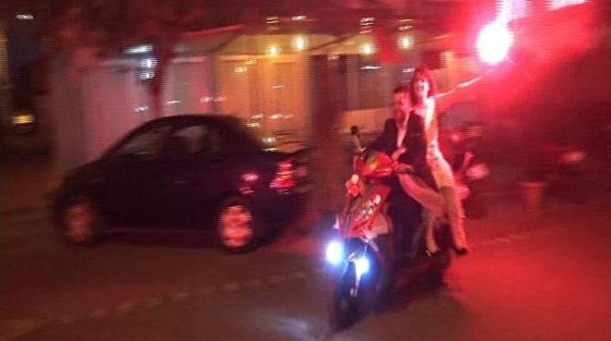 Gelin Arabası Motosikleti Oldu...(&ouml;zel Haber)