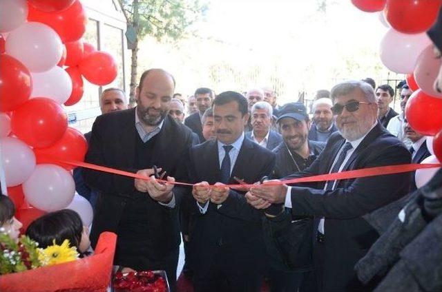 Şanlıurfa’da Suriyeliler İçin 700 Kişilik Okul Açıldı