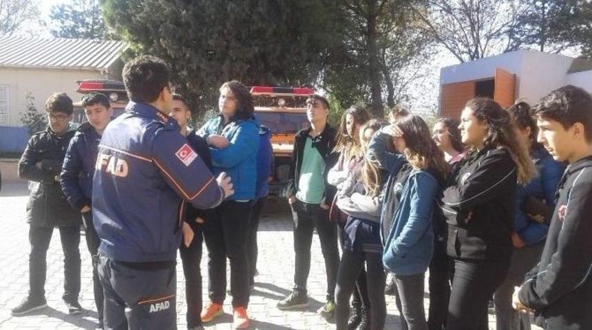 &Ouml;ğrencilere Meydana Gelebilecek Olaylarda Kullanılan Ara&ccedil;lar Tanıtıldı