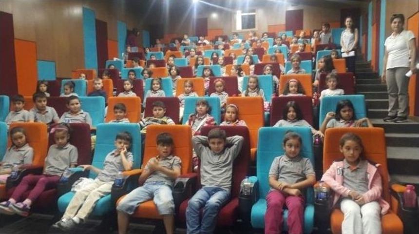 Kepez&rsquo;den &Ccedil;ocuklara &Uuml;cretsiz Sinema