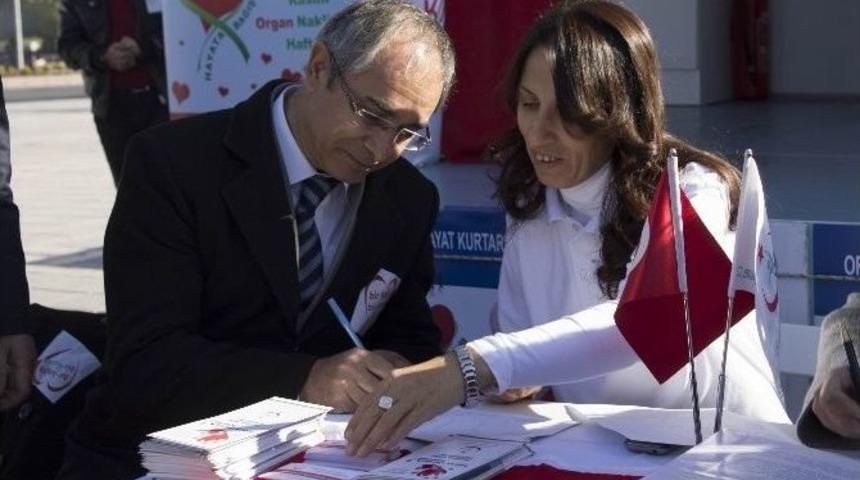 İl Sağlık M&uuml;d&uuml;rl&uuml;ğ&uuml; Organ Bağışı Standı A&ccedil;tı