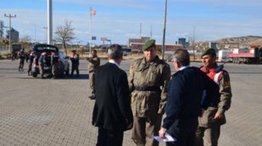 Kaymakam Kara&ouml;meroğlu Yol Kontrol&uuml; Yaptı