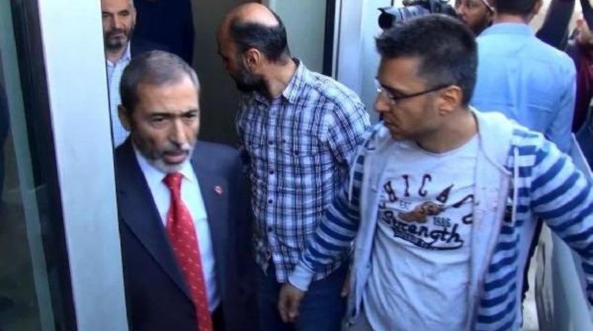 Fet&ouml;'den G&ouml;zaltına Alınan 2 Emniyet M&uuml;d&uuml;r&uuml; Adliyede