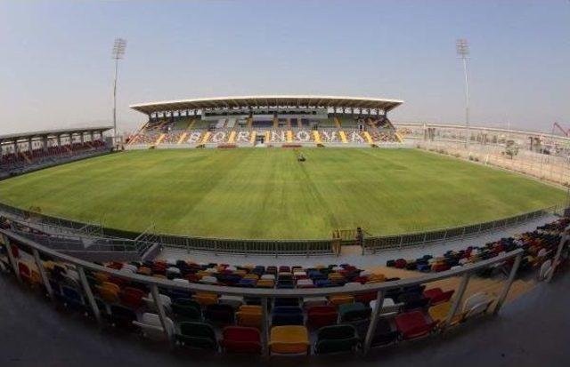 İzmir Bornova Stadı'na Uefa Vizesi