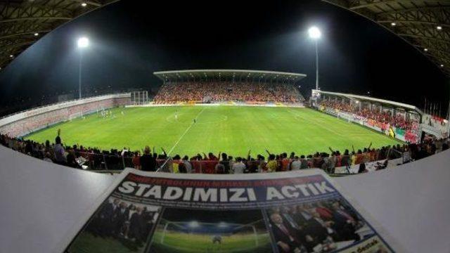 İzmir Bornova Stadı'na Uefa Vizesi