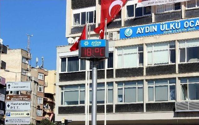 Aydınlılar Yalancı Baharı Yaşıyor