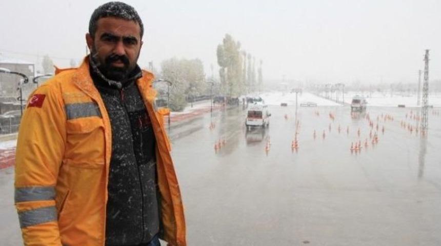 Ambulans Şof&ouml;rlerine İleri S&uuml;r&uuml;ş Eğitimi