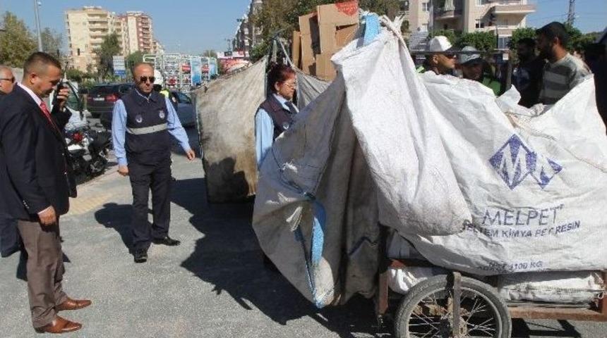 Toroslar Zabıtasından &Ccedil;&ouml;p Toplayıcılara Operasyon