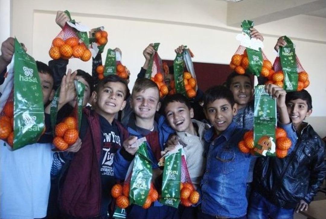 Her Hafta Bin &Ouml;ğrenciye Narenciye Dağıtılıyor