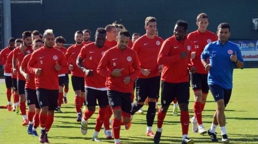 Antalyaspor&rsquo;da Gen&ccedil;lerbirliği Mesaisi