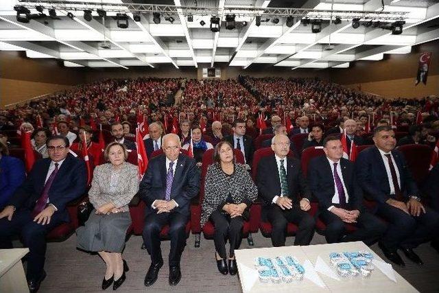 Medeniyetler Korosu Ve Sunay Akın B&uuml;y&uuml;ledi 1