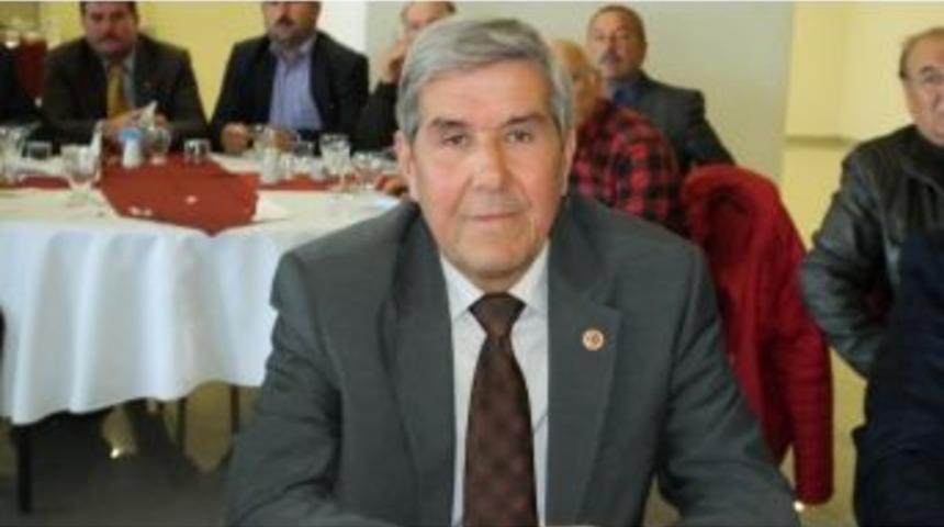 Burhaniye&rsquo;de &Ouml;ren Muhtarı G&ouml;r&uuml;nt&uuml; Kirliliğine Dikkat &Ccedil;ekti