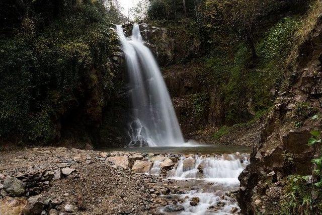 Çağlayandibi Şelalesi Tabiat Parkından Sonbahar Manzaraları