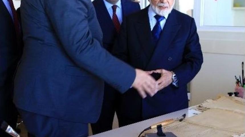 Prens Ankara&rsquo;da &Uuml;rd&uuml;n&rsquo;e Ait Tapuları Aradı