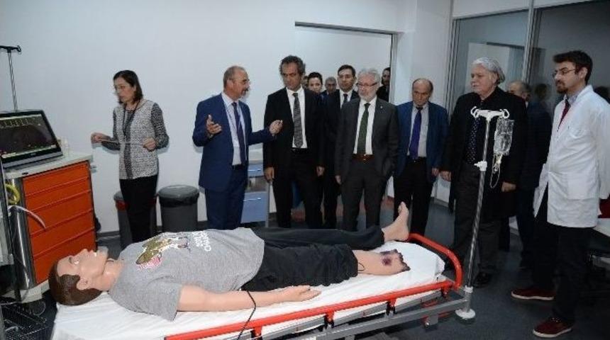 U&uuml; &Ouml;rnek Olmaya Devam Ediyor