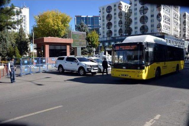 Diyarbakır'da 1 Hafta Sonra Otobüsler Seferlere Başladı