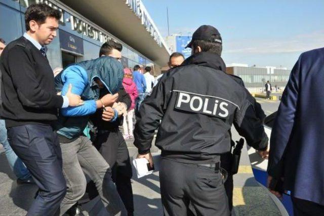 Geç Kaldığı Uçağa Bomba Ihbarı Yapan Lahmacun Fırını Işçisi Çıktı