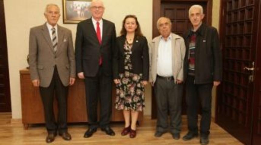 Yenikentlilerden Başkan Kurt&rsquo;a Yol Teşekk&uuml;r&uuml;